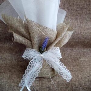 Μπομπονιέρα γάμου, πουγκί με τούλι λινάτσα