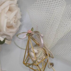 Μπομπονιέρα γάμου, Μεταλλικό στοιχείο με πέντε κουφέτα