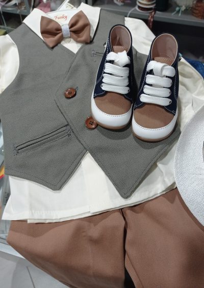 Βαπτιστικά ρούχα